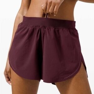 Lululemon Find Your Pace Short 3" *Lined
Cassis